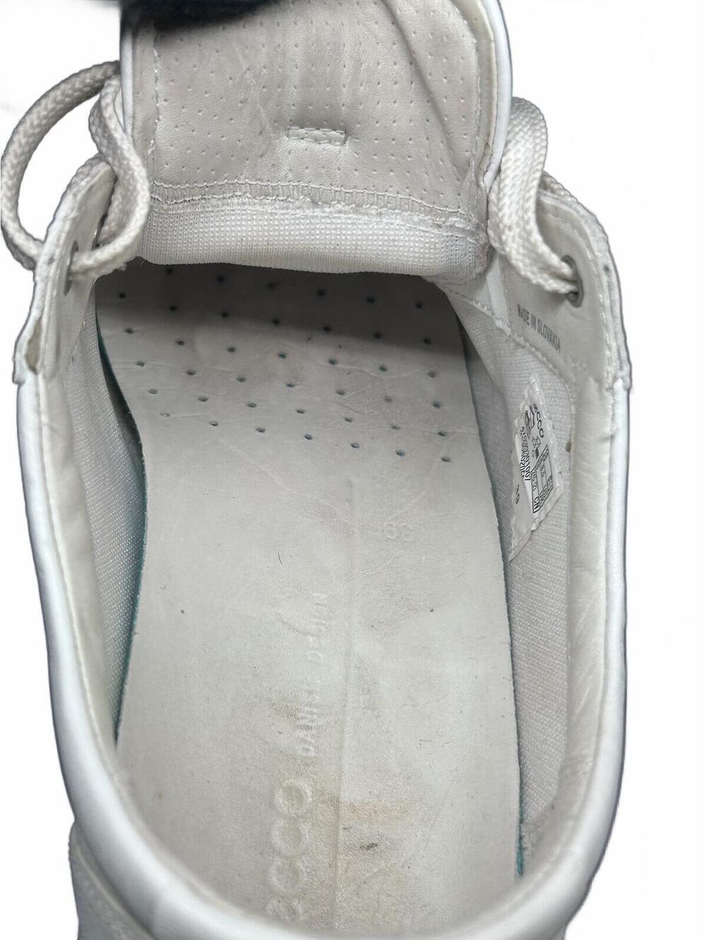 Ecco Women's White Leather Casual Sneakers -Minimalist -Size Approx. 8.5 (39EU) - Picture 9 of 9